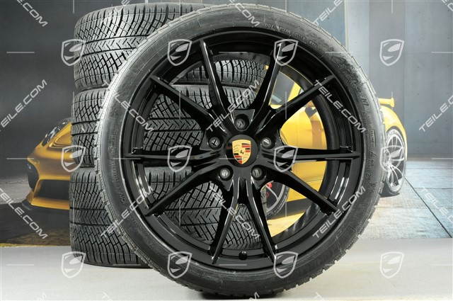 20" Winterräder Satz Carrera S (IV), Felgen 8,5J x 20 ET49 + 11J x 20 ET78 + NEUE Michelin Pilot Alpin PA4 N1 Winterreifen 245/35 R20 + 295/30 R20, Tiefschwarz Metallic