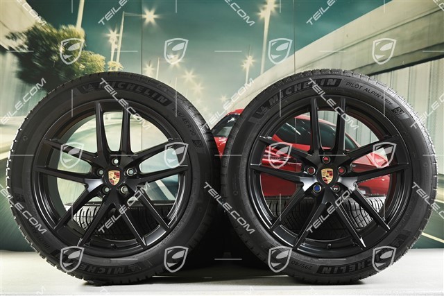 20" "Macan S" Winterräder Satz, Felgen 9J x 20 ET26 + 10J x 20 ET19, Michelin Winterreifen 265/45 R20 + 295/40 R20, mit RDK-Sensoren, schwarz seidenmatt