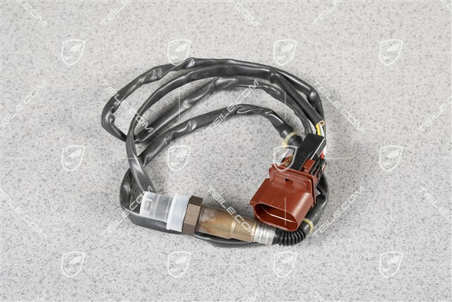 Oxygen sensor in front of catalityc converter, 4,5L S