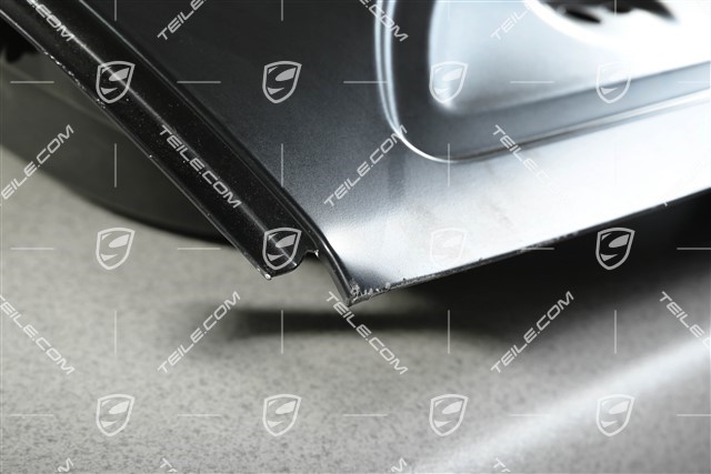 Vordertür, links, Ecken beschädigt