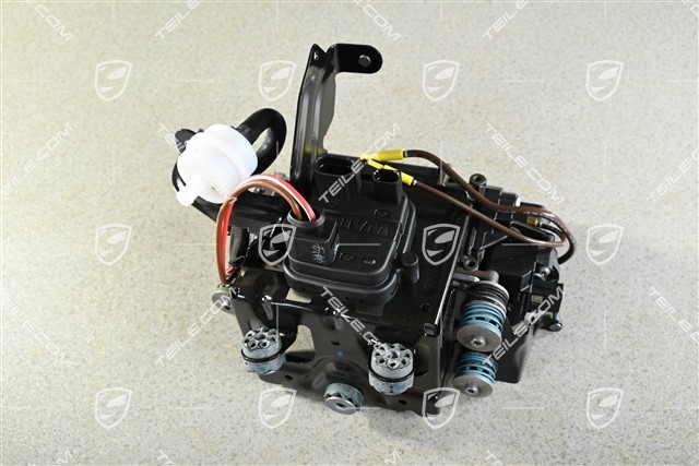 Kompresor z częścią mocującą, zawieszenie pneumatyczne