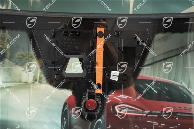 Windscreen / Windshield, heat-insulating with tinted top, Camera, ACC / InnoDrive