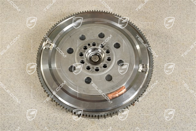 Dual mass flywheel, manual transmission