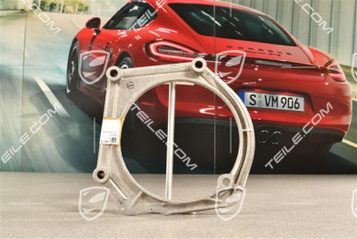Engine mount / intermediate flange