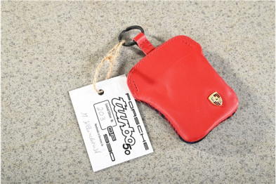 '50 Years 911 Turbo' key pouch  red