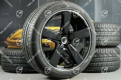 21" "Sport Classic" czane (wysoki połysk) koła letnie komplet, felgi 9J x 21 ET26 + 10J x 21 ET19, opony Pirelli PZero 265/40 R 21 + 295/35 R 21, z czujnikami ciśn.