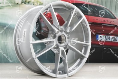 19+20" Felgensatz Carrera, Felgen: vorne 8,5J x 19 ET52 + hinten 11J x 20 ET66, in Brillantsilber
