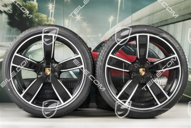 22-inch summer wheel set Sport Classic, rims 10J x 22 ET48 + 11,5J x 22 ET61 + Pirelli summer tyres 285/35 ZR22 + 315/30 ZR22, black high gloss, with TPM