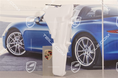 Windscreen washer system tank / reservior with headlamp washer system.