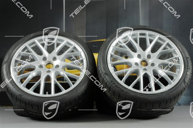 21-inch Panamera SportDesign summer wheel set, rims 9,5J x 21 ET71 + 11,5J x 21 ET69 + NEW Pirelli summer tires 275/35 ZR21 + 315/30 ZR21, with TPM