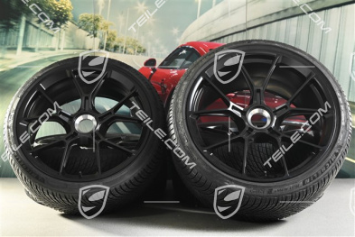 20"+21" Winterräder GT3 / GT3RS, komplett, zentral montierte Felgen 9J x 20 ET43 + 11,5J x 21 ET46 + Winterreifen Michelin Pilot Alpin 5 245/35 R20 + 305/30 R21, schwarz satiniert matt