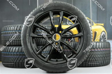 19-inch winter wheels set "Panamera S", rims 9J x 19 ET64 + 10,5 J x 19 ET62 + NEW Continental ContiWinterContact PS830 P winter tyres 265/45 R19 + 295/40 R19, in black high gloss