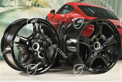 19-inch Carrera S wheel set, 8J x 19 ET57 + 11J x 19 ET51, black high gloss