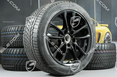 19-inch winter wheels set "Panamera S", rims 9J x 19 ET64 + 10,5 J x 19 ET62 + Continental ContiWinterContact PS830 P winter tyres 265/45 R19 + 295/40 R19, in black high gloss
