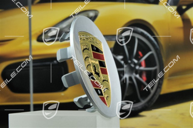 Center cap, concave, with coloured Porsche crest, Brilliant Chrome finish