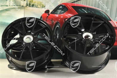 19-inch GT3 II wheel set, front 8,5J x 19 ET53 + rear 12J x 19 ET63, black high gloss