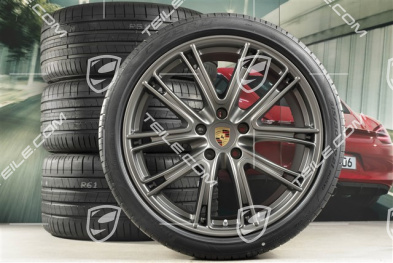 21-inch Panamera Exclusive Design summer wheel set, rims 9,5J x 21 ET71 + 11,5J x 21 ET69 + Pirelli summer tires 275/35 ZR21 + 315/30 ZR21, Platinum, with TPM