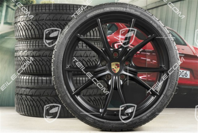 20" Carrera S Winterräder Satz für Cayman GT4 / Boxster Spyder, Felgen 8J x 20 ET57 + 10J x 20 ET45 + NEUE Michelin Winterreifen 235/35 R20 + 275/30 R20, schwarz (seidenmatt), mit RDK-Sensoren
