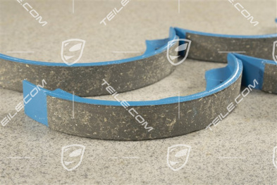 1 Set Handbrake / brake shoe, rear axle