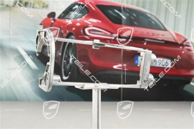 Brake booster support
