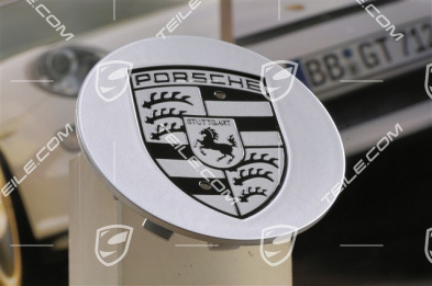 Hub cap, concave, crest black/white, Brilliant chrome finish