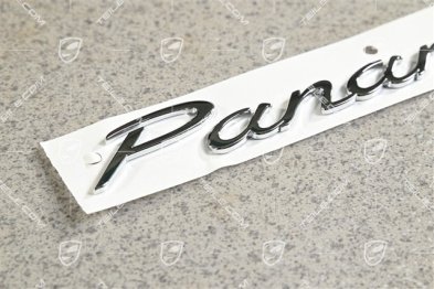"Panamera" logo, chrome