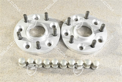 Wheel spacer set 17 mm, incl. wheel nuts